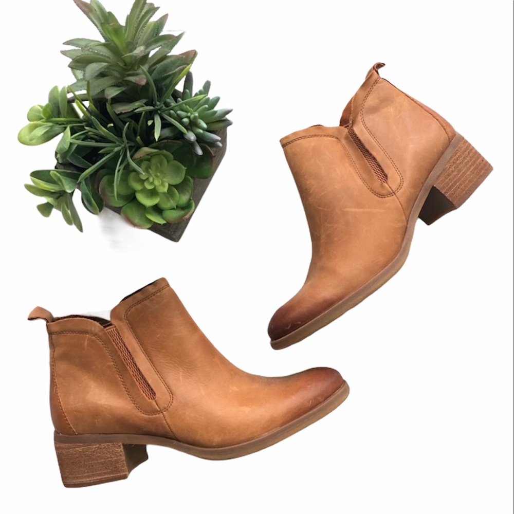 Korks  Tea ankle booties boots Chelsea Tan